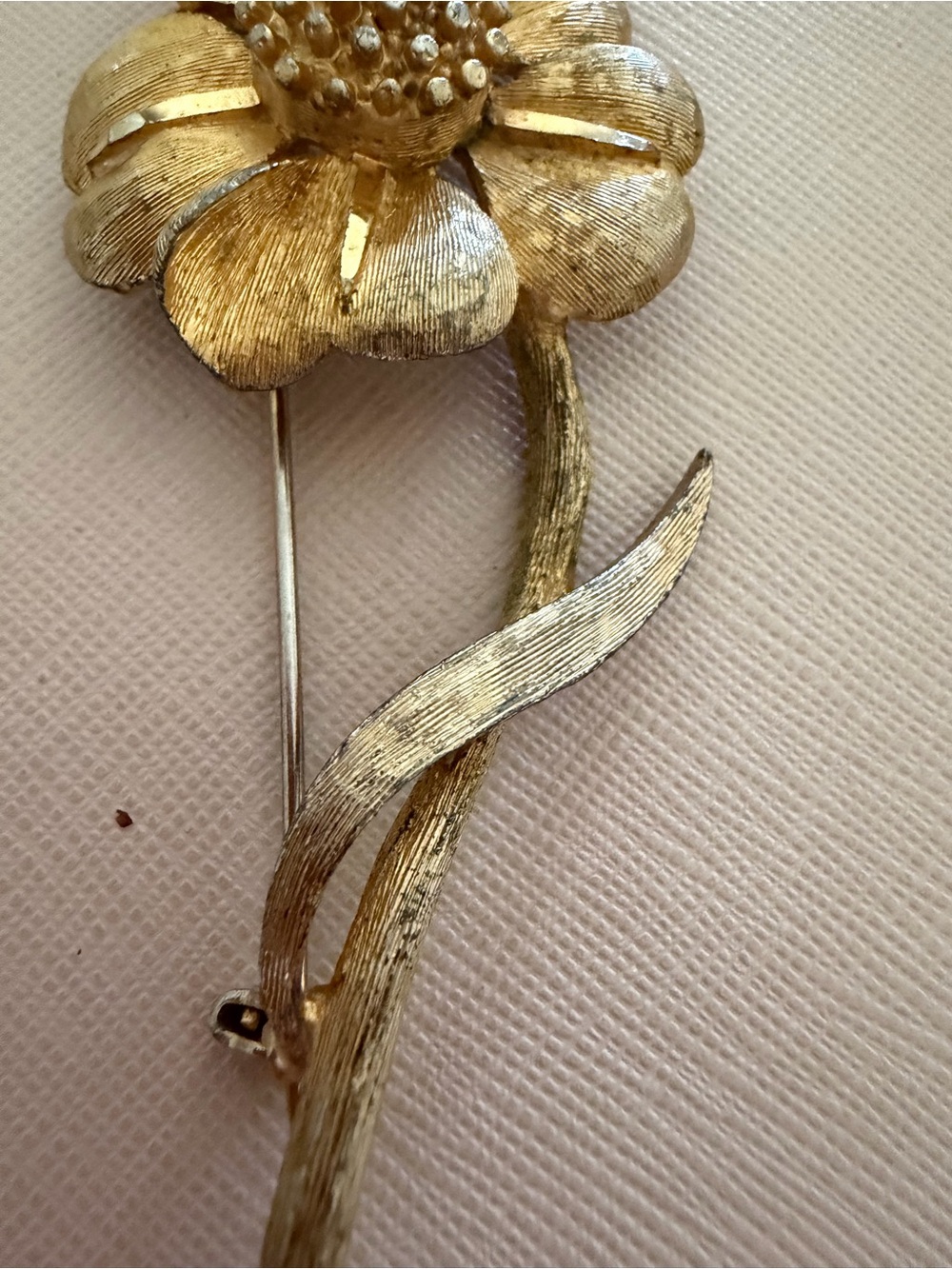 BSK MCM Gold Tone Flower Stem Brooch -Elegant Women's Floral Pin - Picture 2 of 6